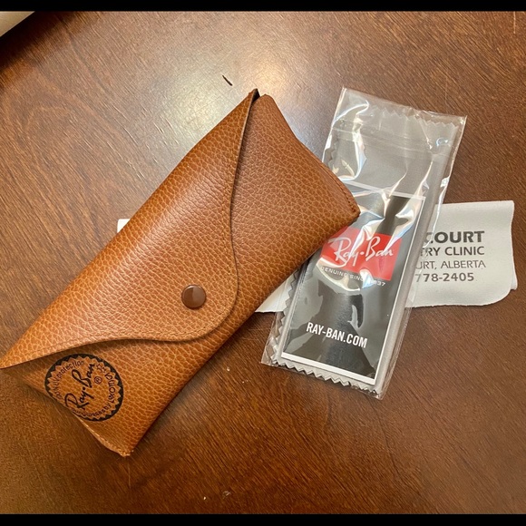 Ray Ban Aviators - Picture 2 of 4